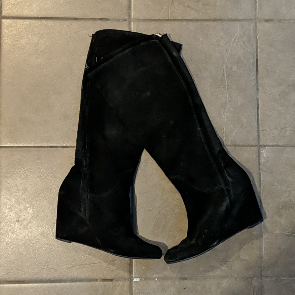 Suede tall platform boot